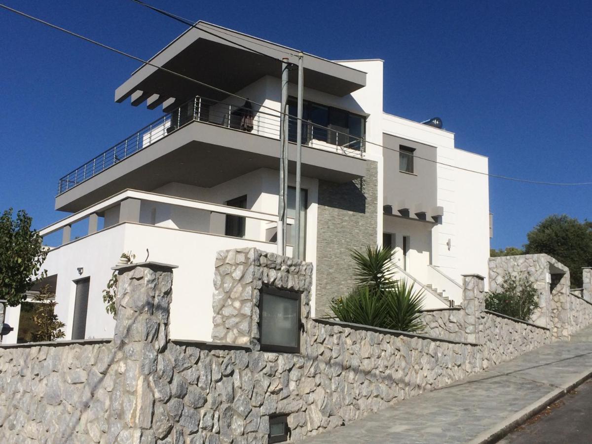 Villa Chiara يميناريا المظهر الخارجي الصورة